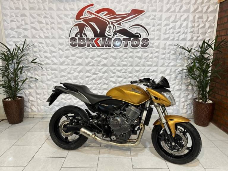 HONDA - CB 600F - 2009/2009 - Dourada - R$ 32.900,00