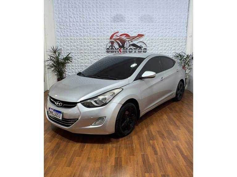 HYUNDAI - ELANTRA - 2012/2013 - Prata - R$ 62.900,00