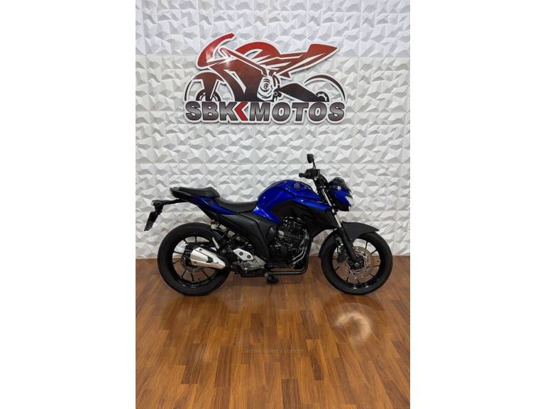 YAMAHA - FAZER - 2019/2019 - Azul - R$ 18.900,00